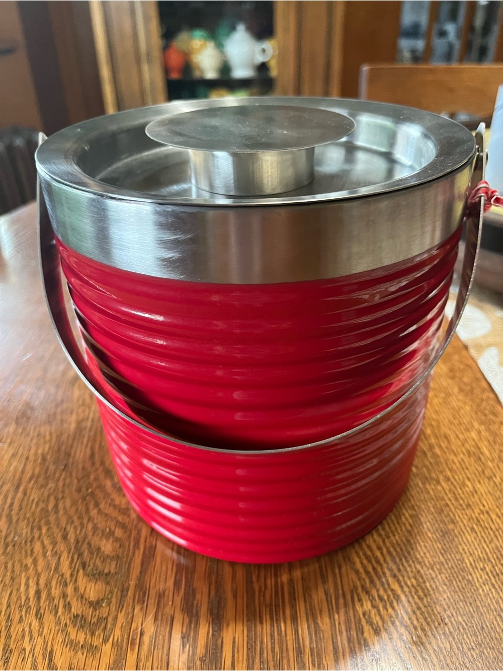 Fiesta Bright Red Ribbed Ice Bucket with Stainless Steel Rim - Picture 2 of 4